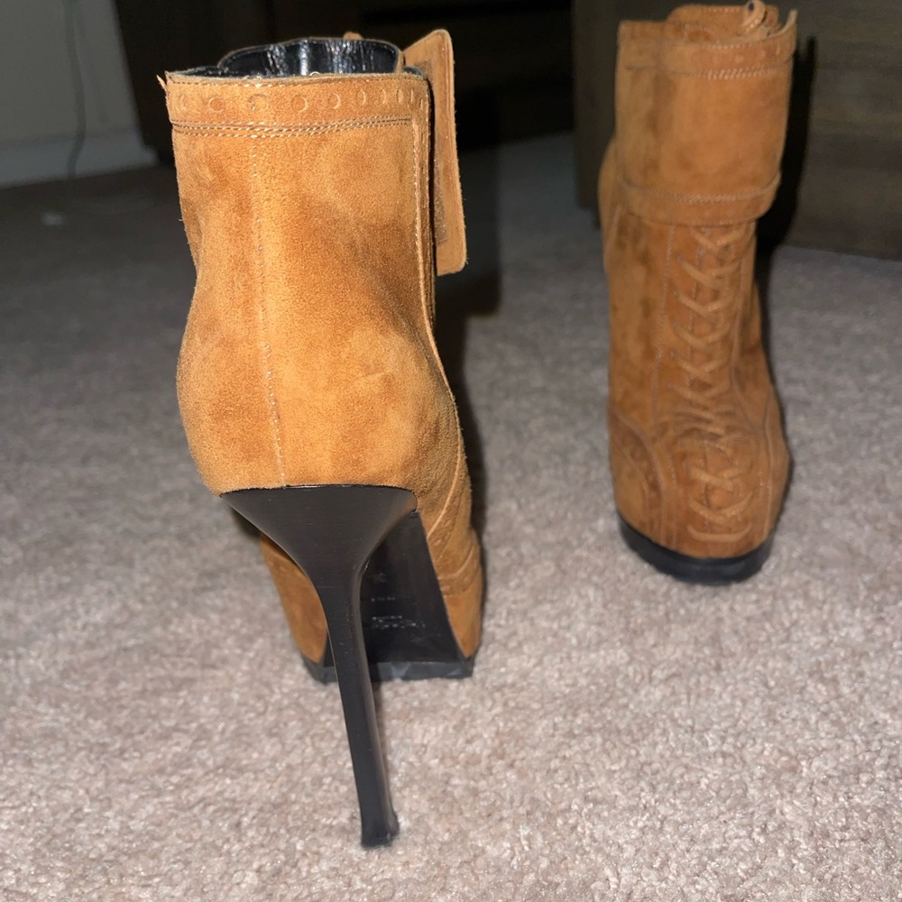 Women’s YSL shoe .